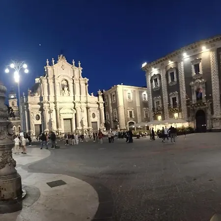 Castle Di Amato G 卡塔尼亚